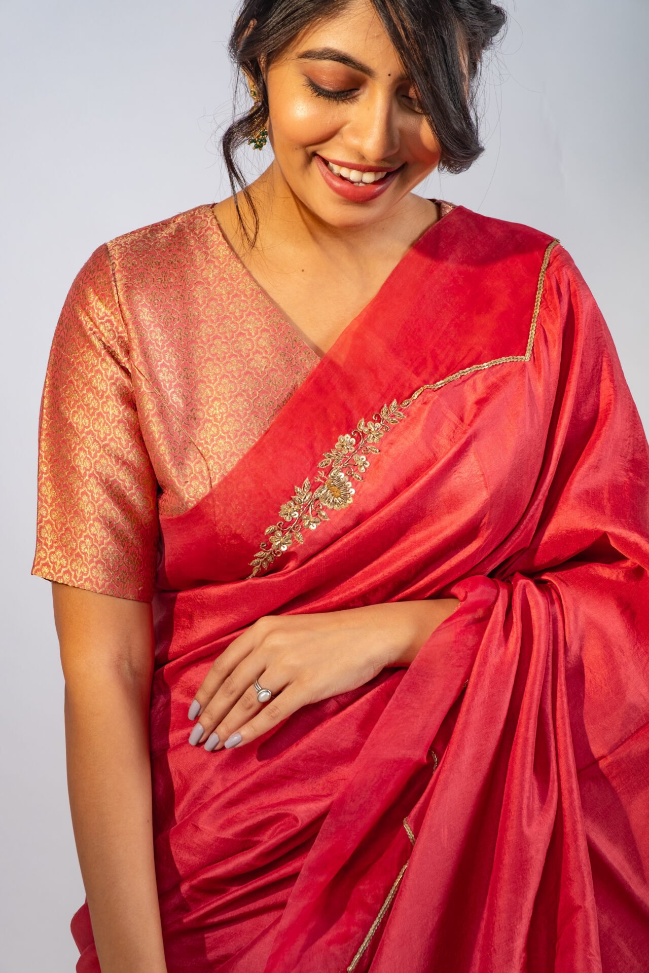 Tomato Red Scallop Saree - Image 2