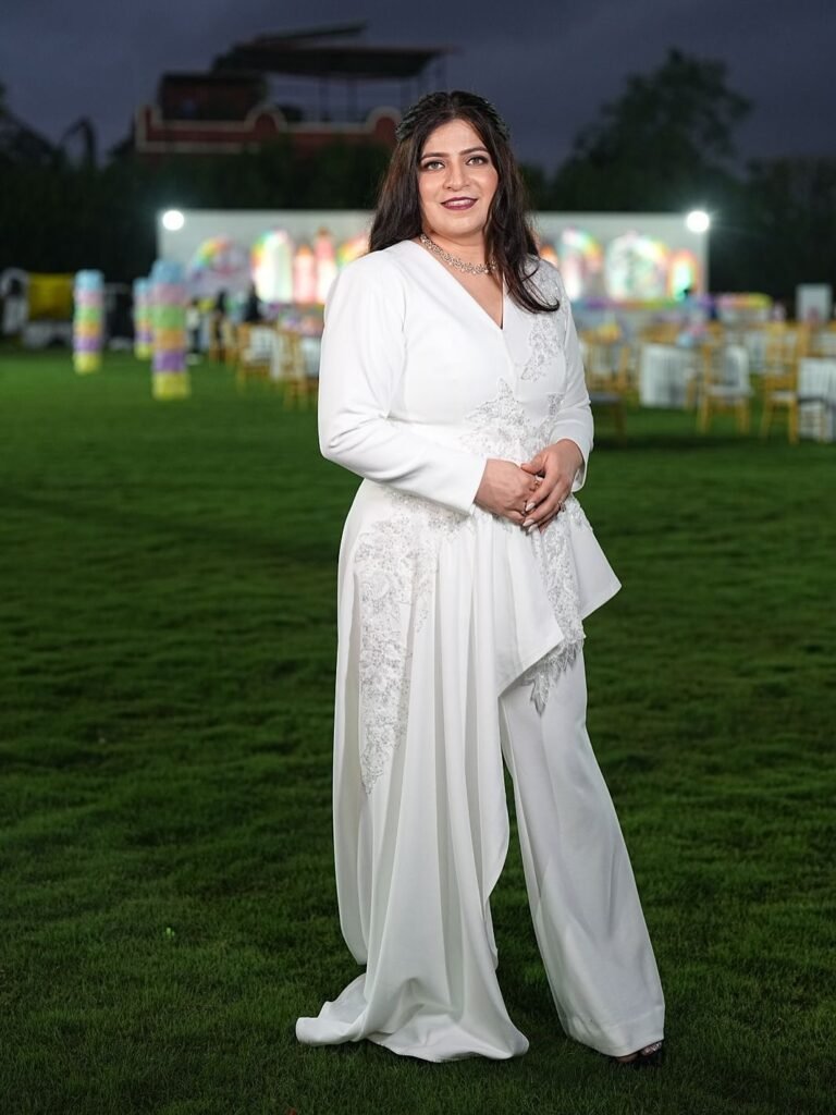 Instagram post from shimpi.co. This post is in position 4.